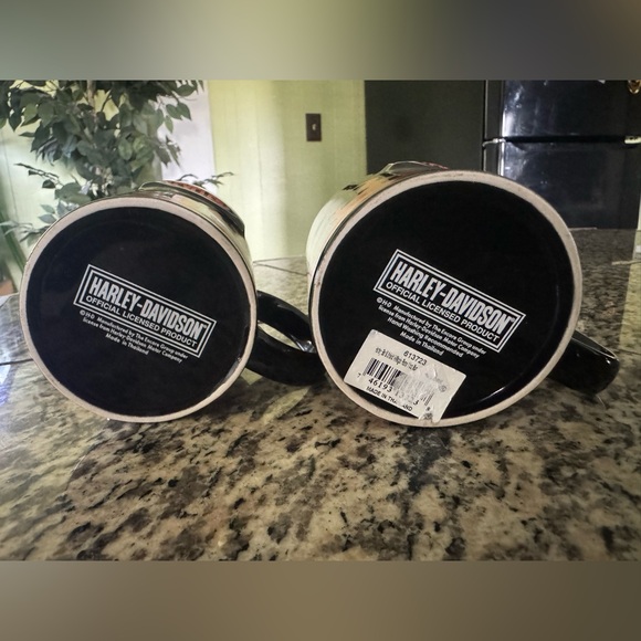 2 Sets of Ceramic Harley-Davidson Embossed Sculpted Flames Coffee Mugs - Picture 6 of 8